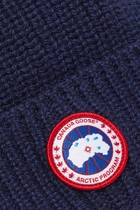 قبعة بيني برقعة دائرية بشعار القطب الشمالي